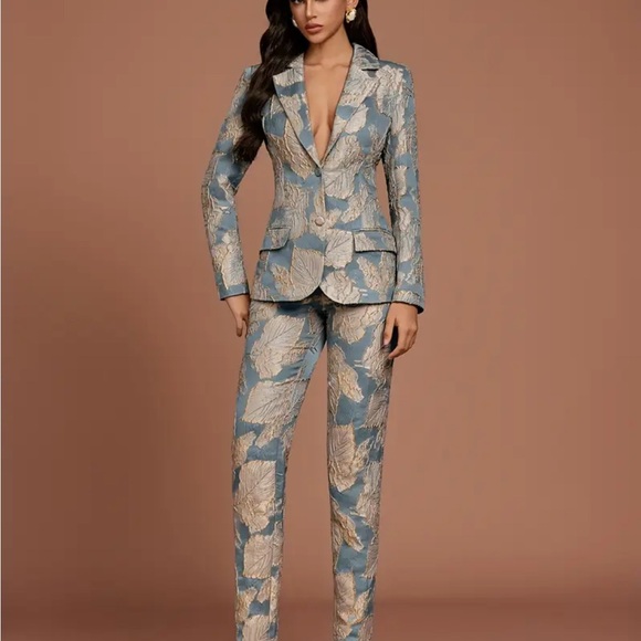 Elegant Floral Navy Blue Women's Suit Set. Raised fabric. Beautiful and classy! - Picture 3 of 7